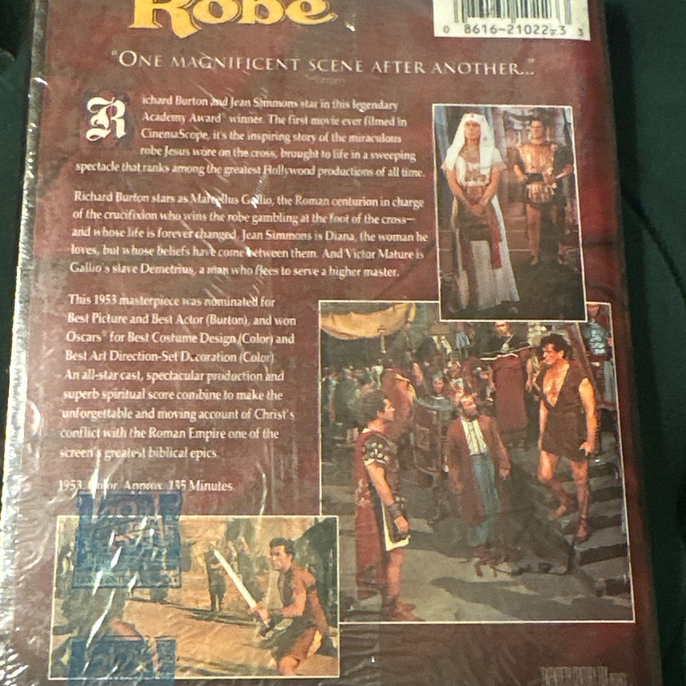 The Robe - Picture 2 of 3